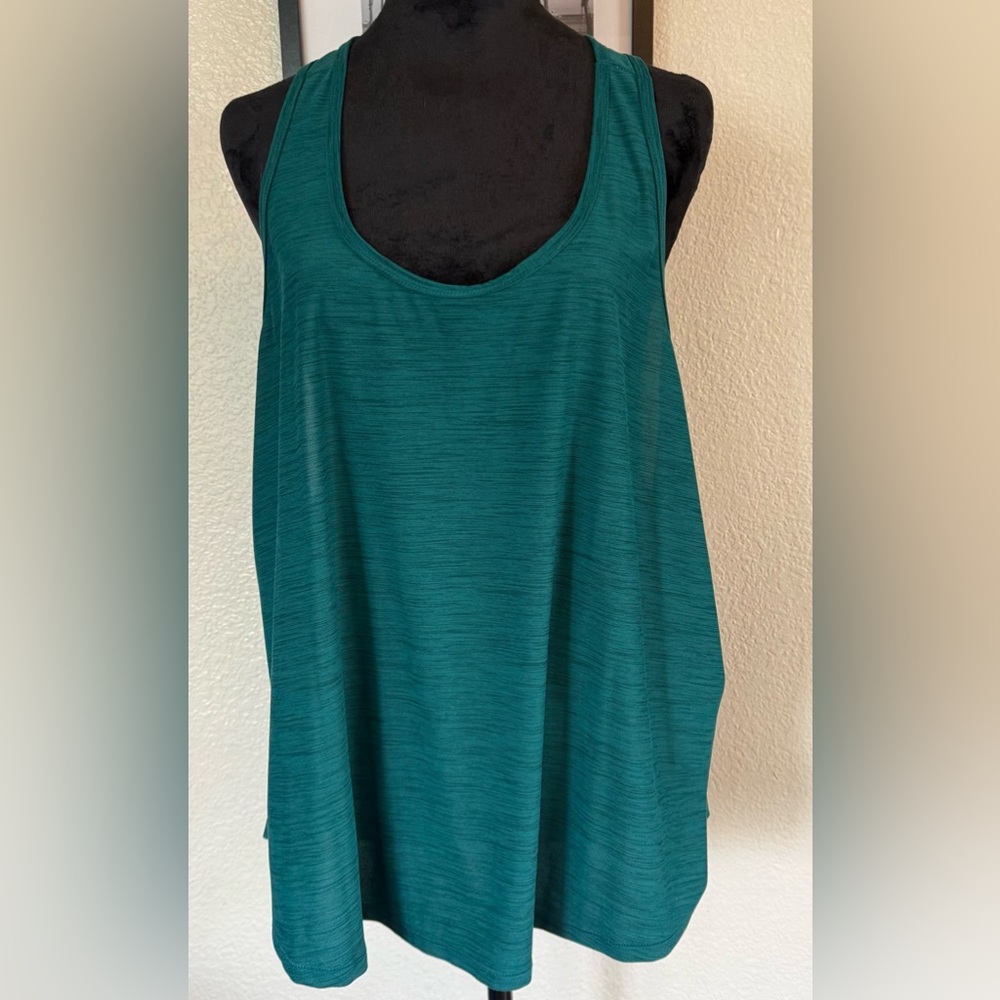 Old Navy Women’s Green Active Tank Top Racerback Breathe On GO-DRY Shirt Size 3X